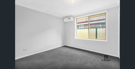 RECENTLY UPDATED 3 BEDROOM FAMILY HOME! - Photo 4