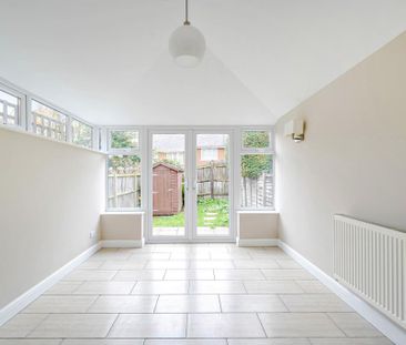 2 bedroom terraced house to rent - Photo 3