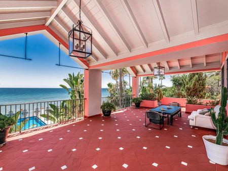 Luxury Villa for rent in Marbella, Andalusia - Photo 5