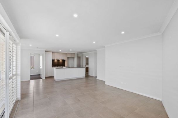 Modern Villa Living with Comfort and Convenience - Photo 1