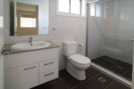 Stunning Granny Flat in Quiet Location - Photo 3