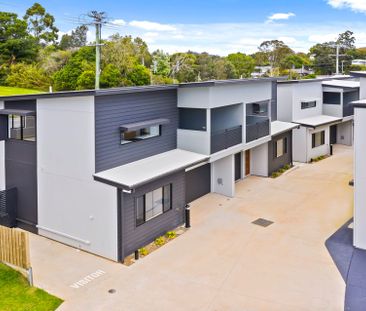 6 Month Lease in Central 2 Bedroom Unit in Maroochydore! - Photo 2