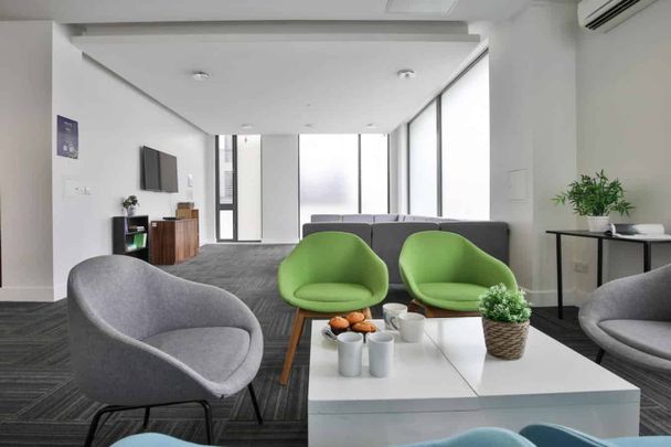 Silver Studio-2627 - Photo 1