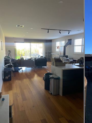 Altona North - Photo 2