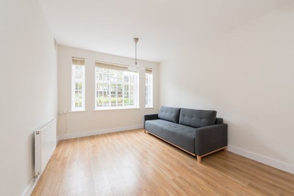 Howitt Close, London - Photo 1
