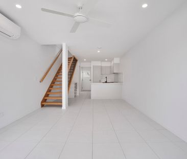 Brand New Modern Townhouse in Family Friendly Area! - Photo 2