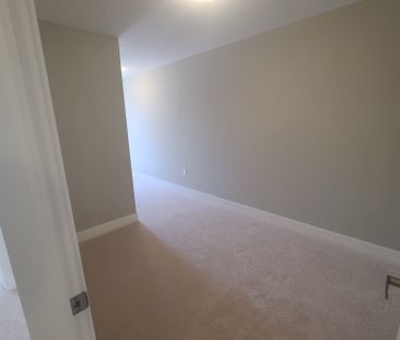 For Lease - 177 Edgevalley Road Unit# 160, London East, Ontario - Photo 6