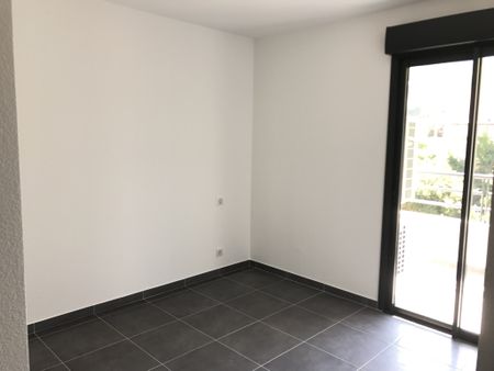 Location Appartement 3 pièces 83m² BASTIA 20600 - Photo 5