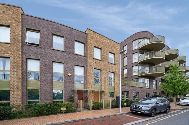 3 bedroom townhouse to rent - Photo 1