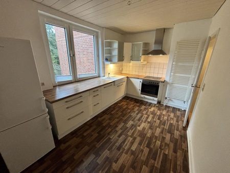 Ruhige Lage, große Räume - Foto 3