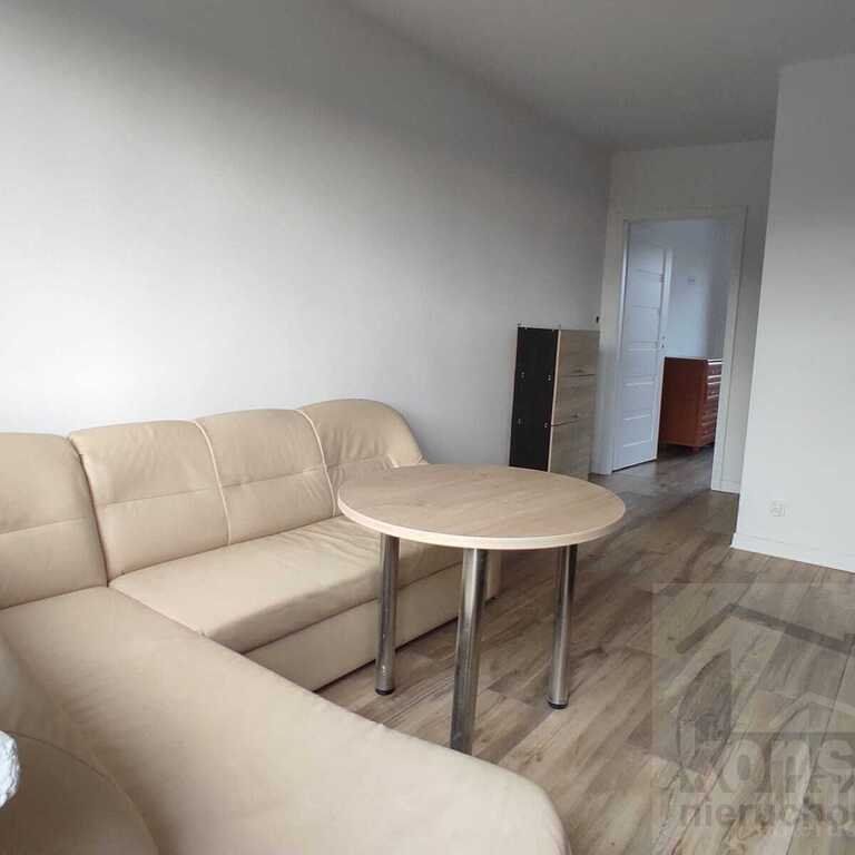 3 pok. + 2 balkony, w domku jednorodzinnym - Photo 1