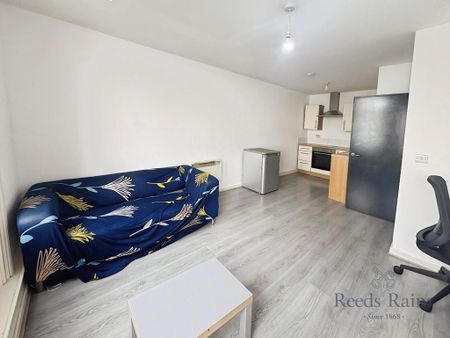 1 bedroom apartment to rent - Photo 2