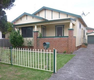 54 Evans Street, WOLLONGONG NSW 2500 - Photo 1