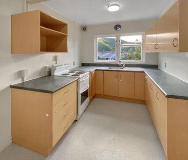 Riverside Gardens Apartment - Photo 3