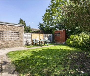 1 bedroom in a house share to rent - Photo 6