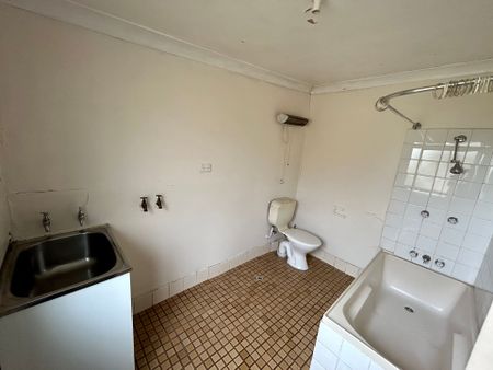 Perfect Central Location - Photo 4