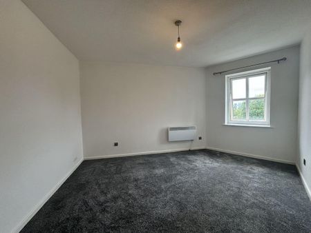 2 Bed Flat, St. Davids Court, M8 - Photo 5