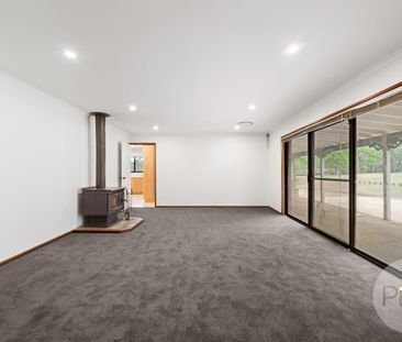 2 Gregadoo Road, Lake Albert, NSW 2650 - Photo 5