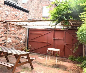 4 bedroom terraced house to rent - Photo 3