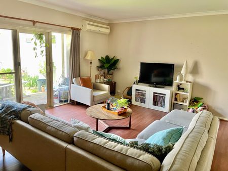 Hampton East - Photo 4