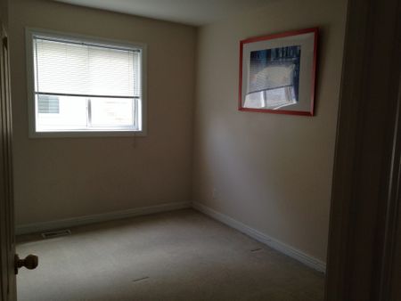 7 Silvermaple Road - Photo 5