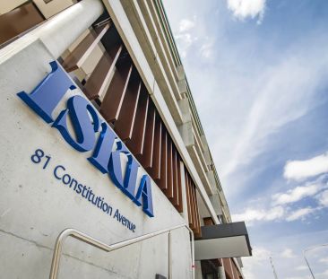 Two-Bedroom Apartment with Stunning Views - Photo 5