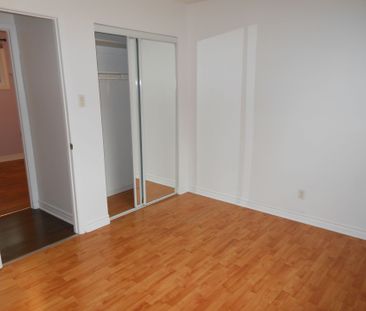 For Lease - 2 Laurie Court, Kanata, Ontario - Photo 2