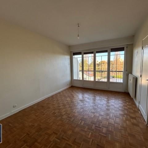 Location Appartement 2 pièces 54m² LONGVIC 21600 - Photo 1