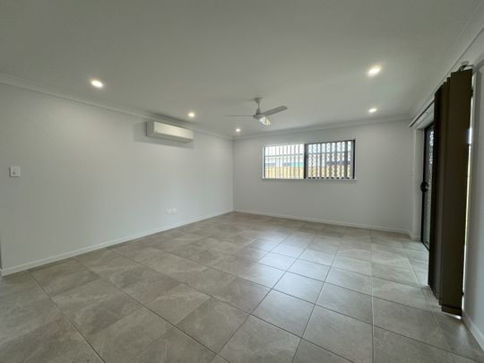 ELEGANT 4 BEDROOM FAMILY HOME - Photo 1