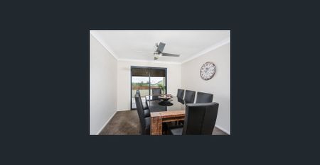Spacious Family Home with Pool & Granny Flat in Prime Helensvale Location - Photo 3