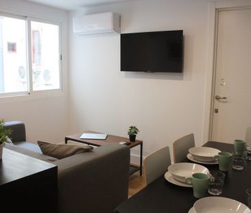 Wonderful room in Sol - Photo 5