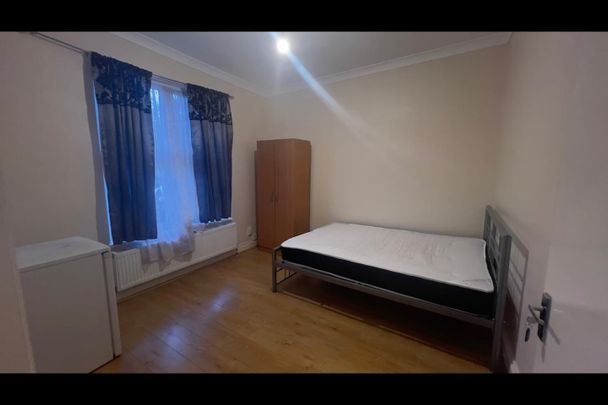 Room in a Shared House, Kimberley Avenue, SE15 - Photo 1