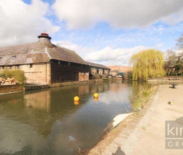 3 Bedroom House To Let - Photo 4
