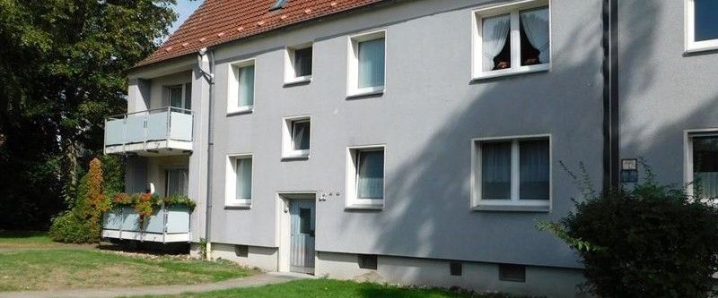 Klein, aber fein: Gemütliche 2,5-Raum DG-Wohnung mit neuem Tageslichtbad! - Photo 1