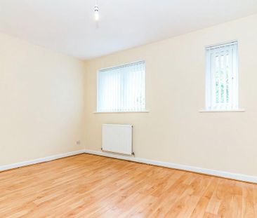 2 bedroom semi-detached house to rent - Photo 3