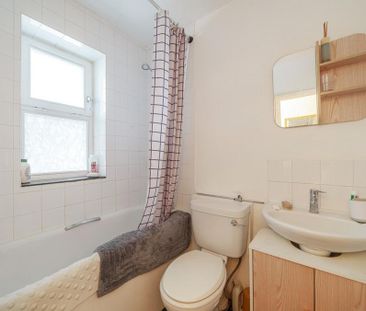 Studio to rent - Photo 6