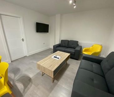 5 bedroom house to rent - Photo 2