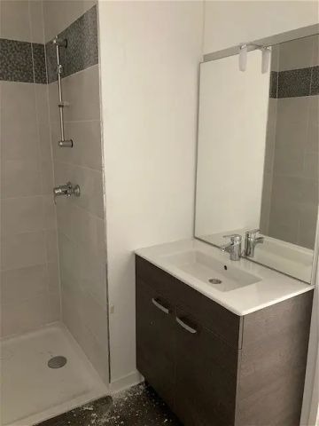 Location appartement 3 pièces - 62.77m² à Caen (14000) - Photo 2