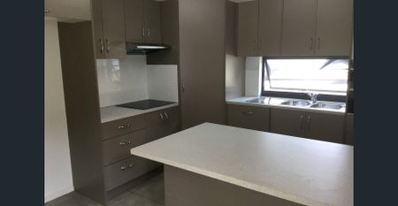 UNIT FOR LEASE - Photo 5