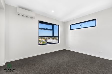 2BED UNIT WITH LARGE OPEN PLAN LIVING WITH AIR-CON - Photo 4