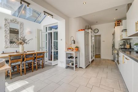 4 bedroom house to rent - Photo 2