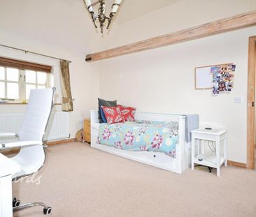 2 bedroom detached house to rent - Photo 3