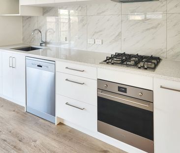 Waterloo Living - Photo 3