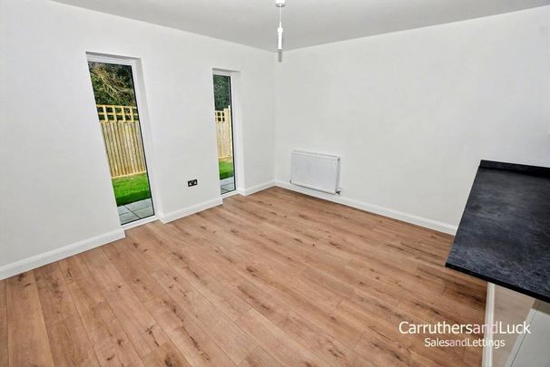 3 bedroom detached bungalow to rent - Photo 1