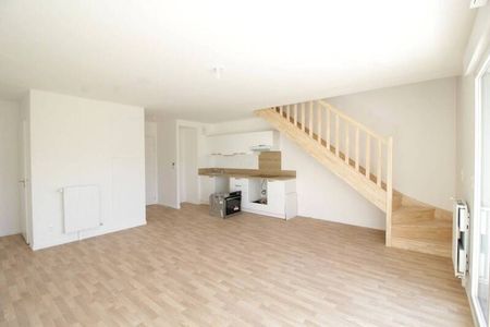 Appartement 4 pièces - - Photo 2