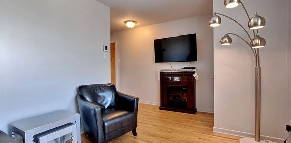 Magnifique 41/2 Au 2e étage - Photo 2