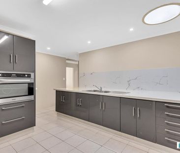 Co- living opportunity Port Kennedy - Your Private Room with ensuit... - Photo 5