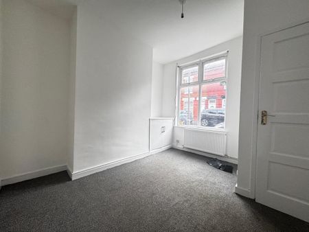 2 bedroom terraced house to rent - Photo 4