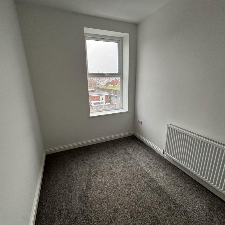 2 bed upper flat to rent in NE24 - Photo 1