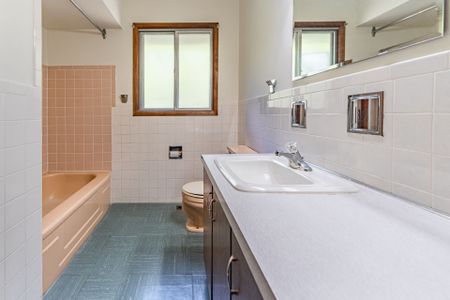 For Lease - 42 Hwy 8 Highway, Hamilton, Ontario - Photo 5